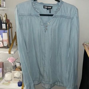 New DKNY chambray too with set of 3 buttons and tie top Sz L